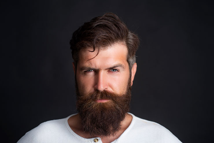 como aplicar minoxidil en la barba